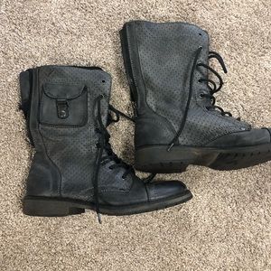 Roxy combat boots